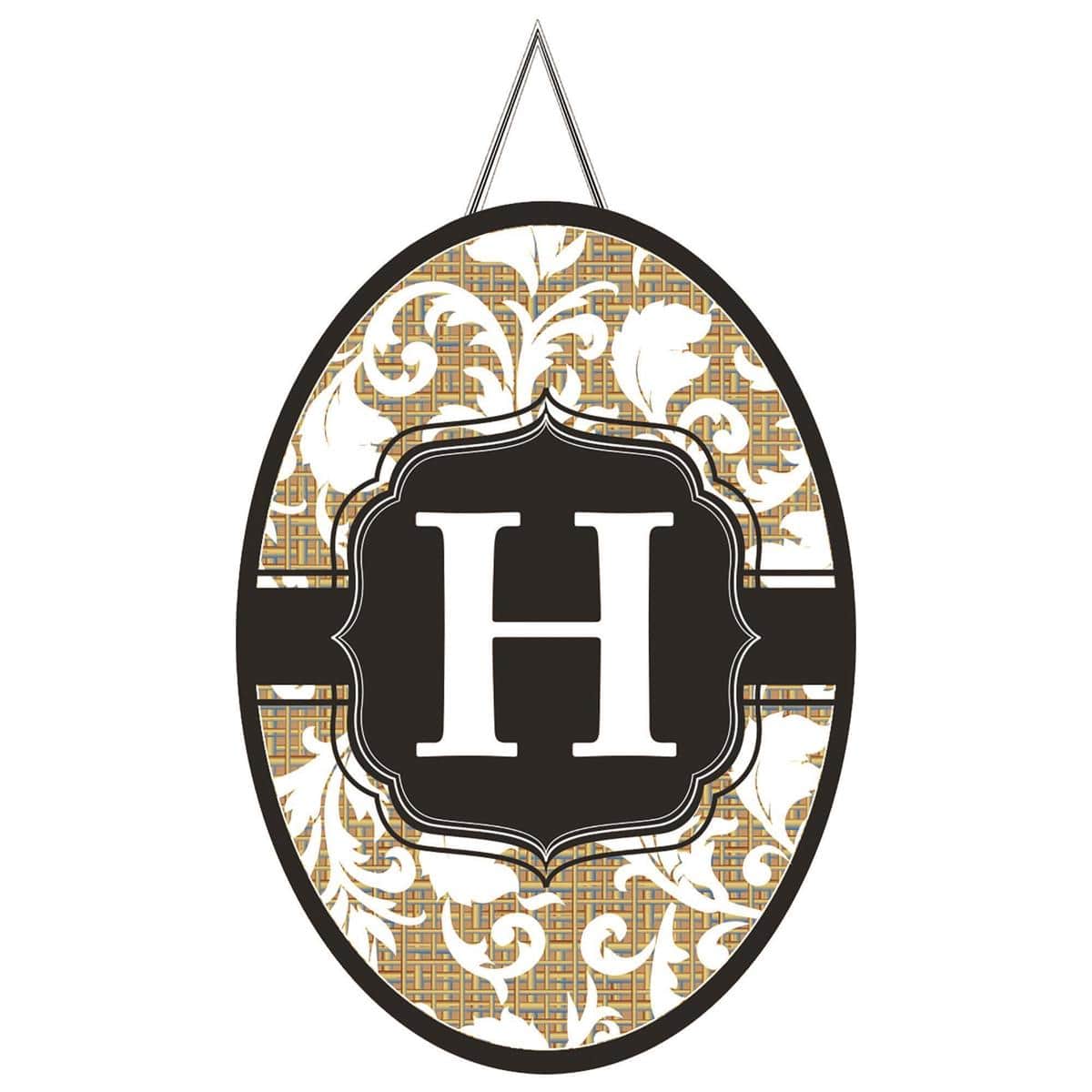 Everyday door banner with bold H monogram for everyday decor, outdoor-safe fabric, reinforced hems, sleek profile fits most doors, easy to hang and maintain.