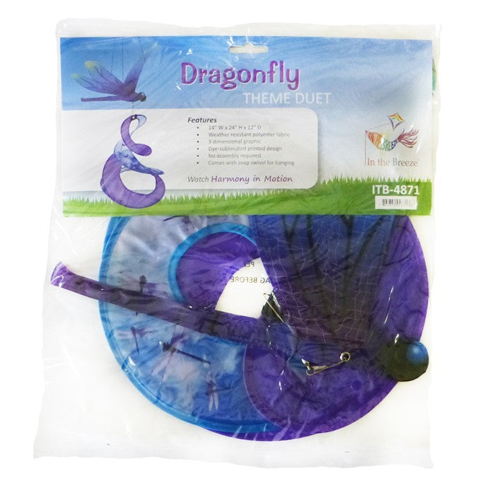 The Dragonfly Theme Duet features a vibrant, multi-colored design with spinning dragonflies that sway and move, creating visual interest in outdoor settings.